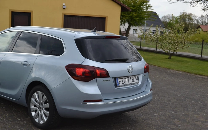 Opel Astra cena 25600 przebieg: 226000, rok produkcji 2014 z Iłowa małe 407